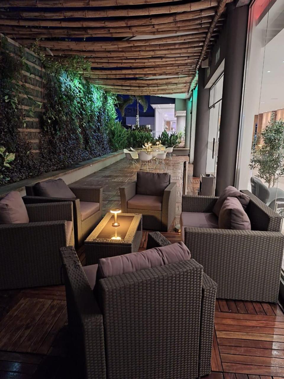 Rosa Bela Hotel & Convention Center Puerto Ordaz Екстериор снимка